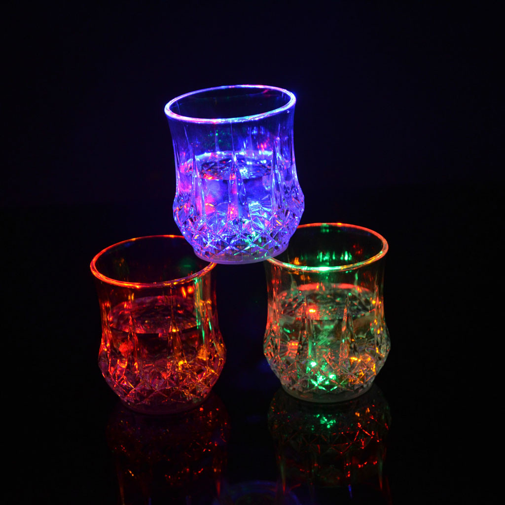 Verre à boisson LED coloré lum - Wine Beer Drink avis et prix